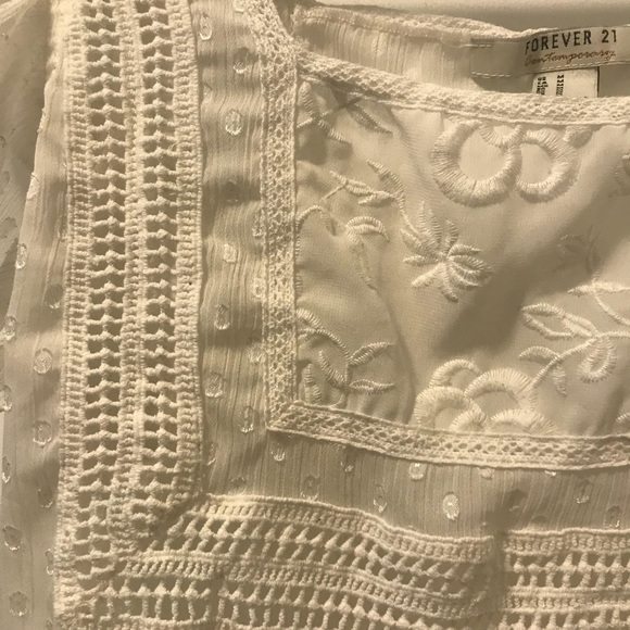 Flowy White Blouse - Picture 3 of 3